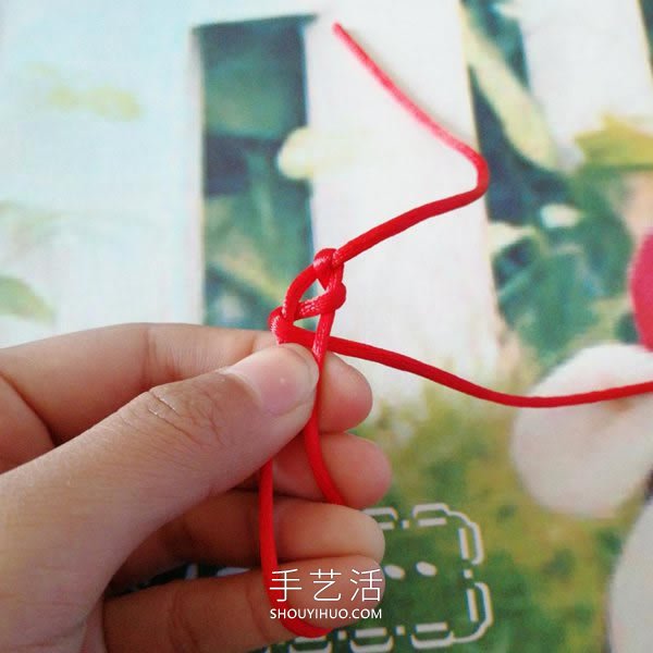 红绳手链编法图解教程简单含打结 -  www.shouyihuo.com